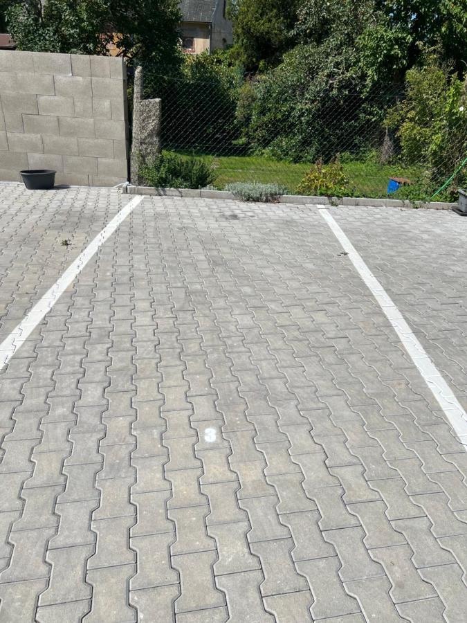 Bezbarierove Apartmany Se Zahradkou Chrastava Exterior foto