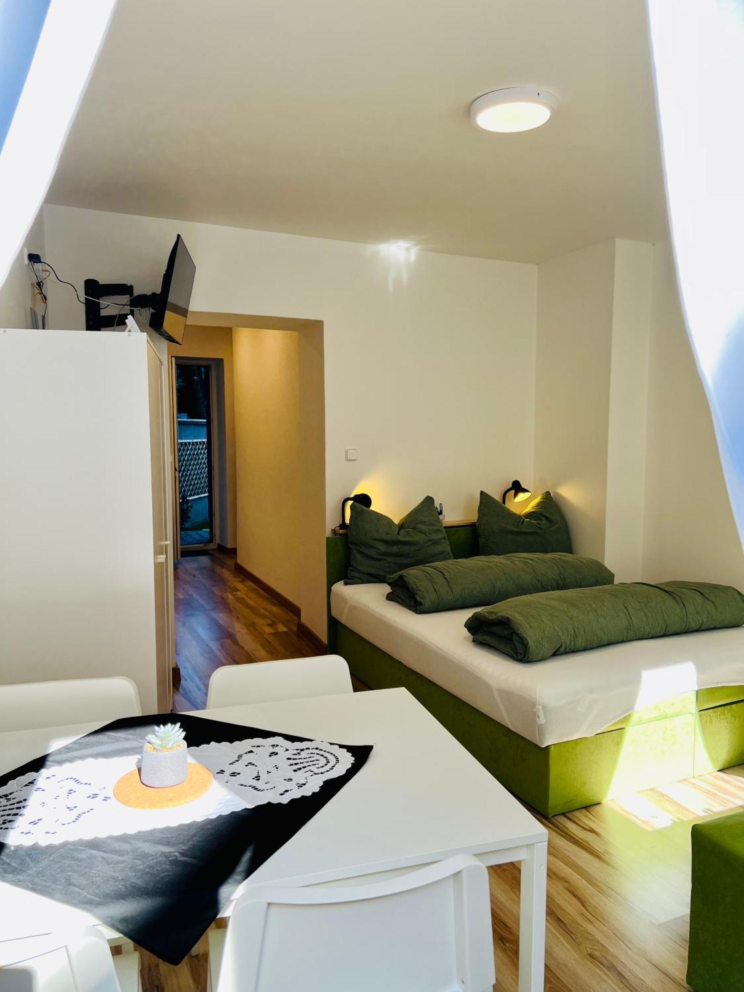 Bezbarierove Apartmany Se Zahradkou Chrastava Exterior foto