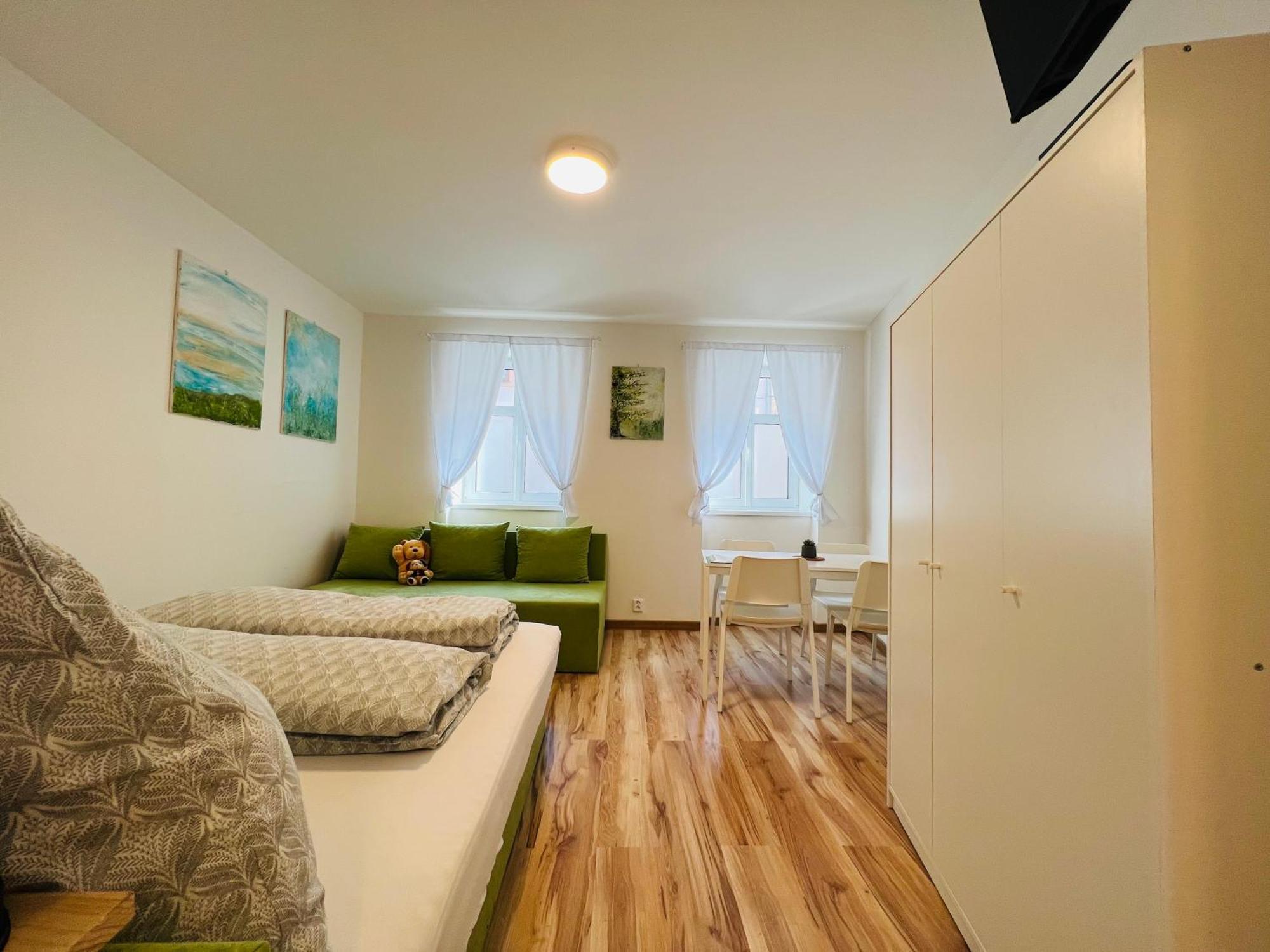 Bezbarierove Apartmany Se Zahradkou Chrastava Exterior foto
